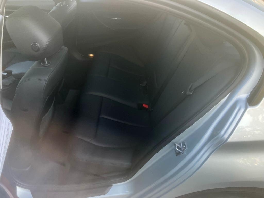 BMW 3-Series 320i Sedan 2014
