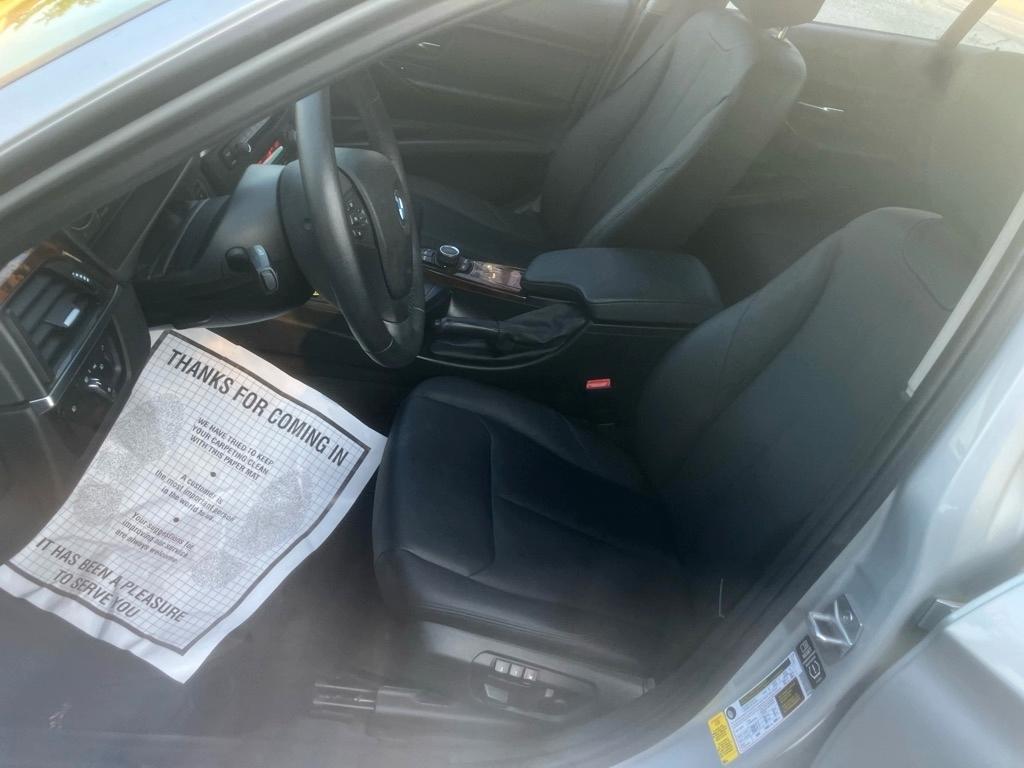 BMW 3-Series 320i Sedan 2014