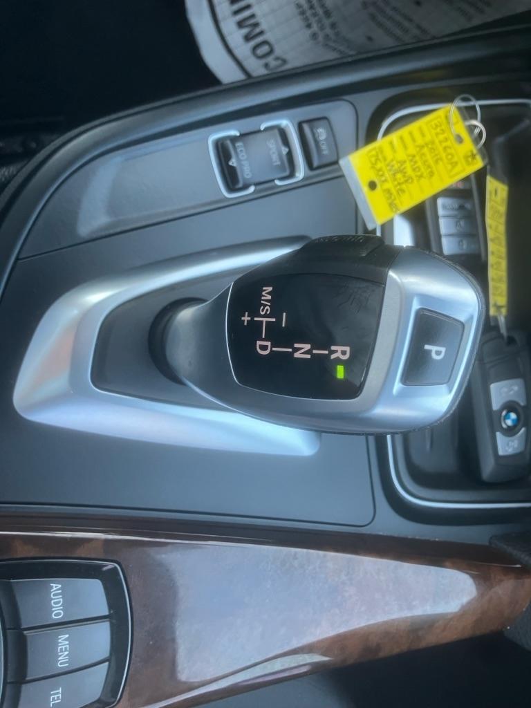 BMW 3-Series 320i Sedan 2014