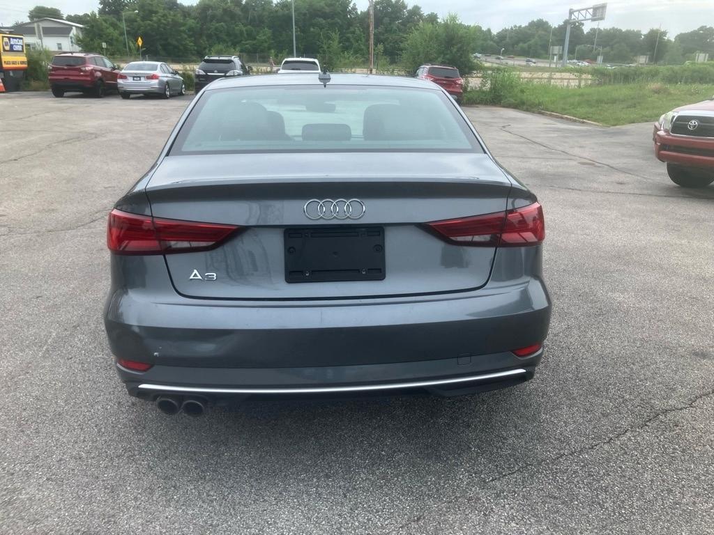 Audi A3 1.8T Premium Plus FWD S tronic 2018