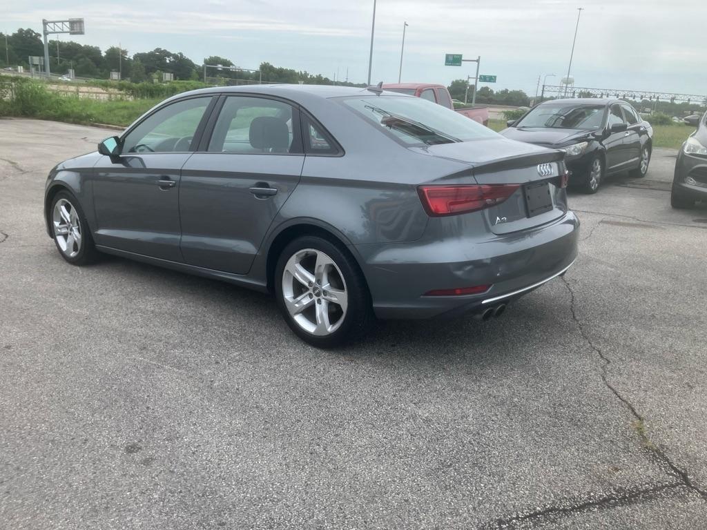 Audi A3 1.8T Premium Plus FWD S tronic 2018