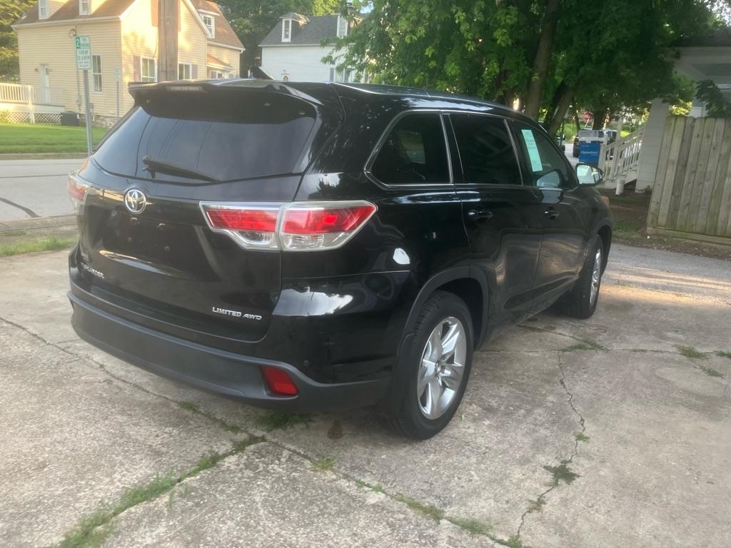 Toyota Highlander Limited AWD V6 2016