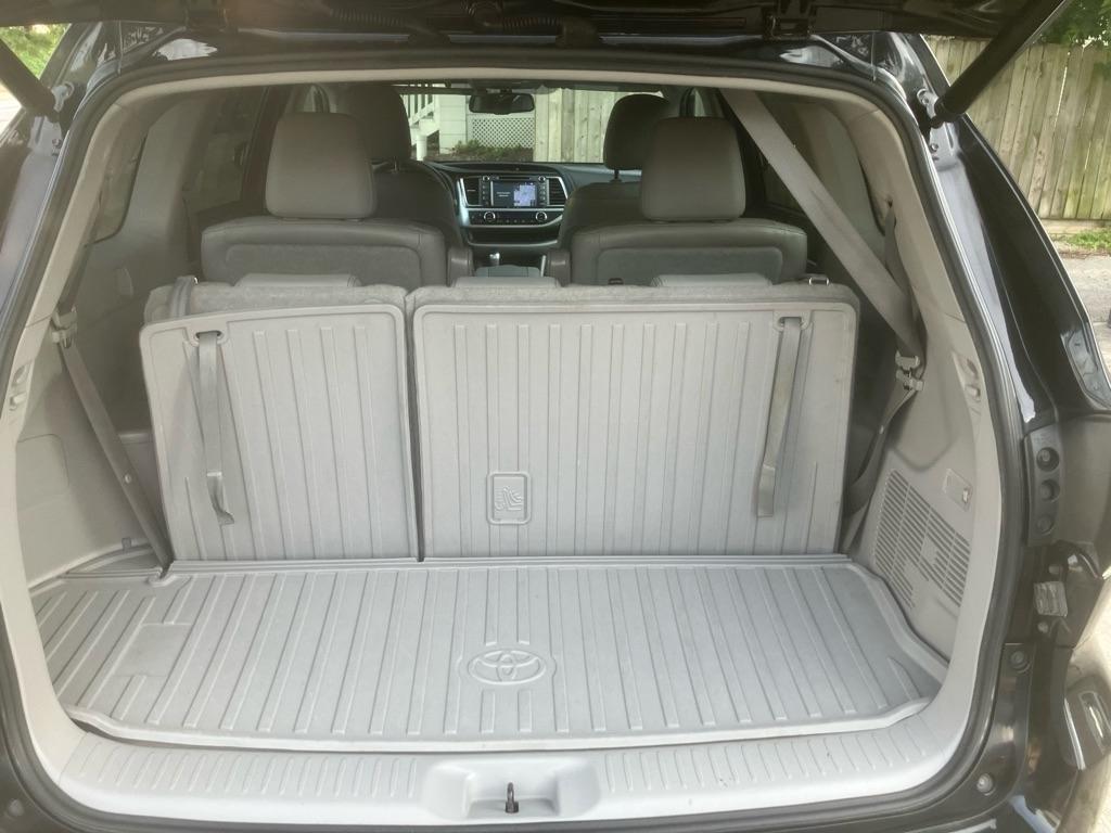 Toyota Highlander Limited AWD V6 2016
