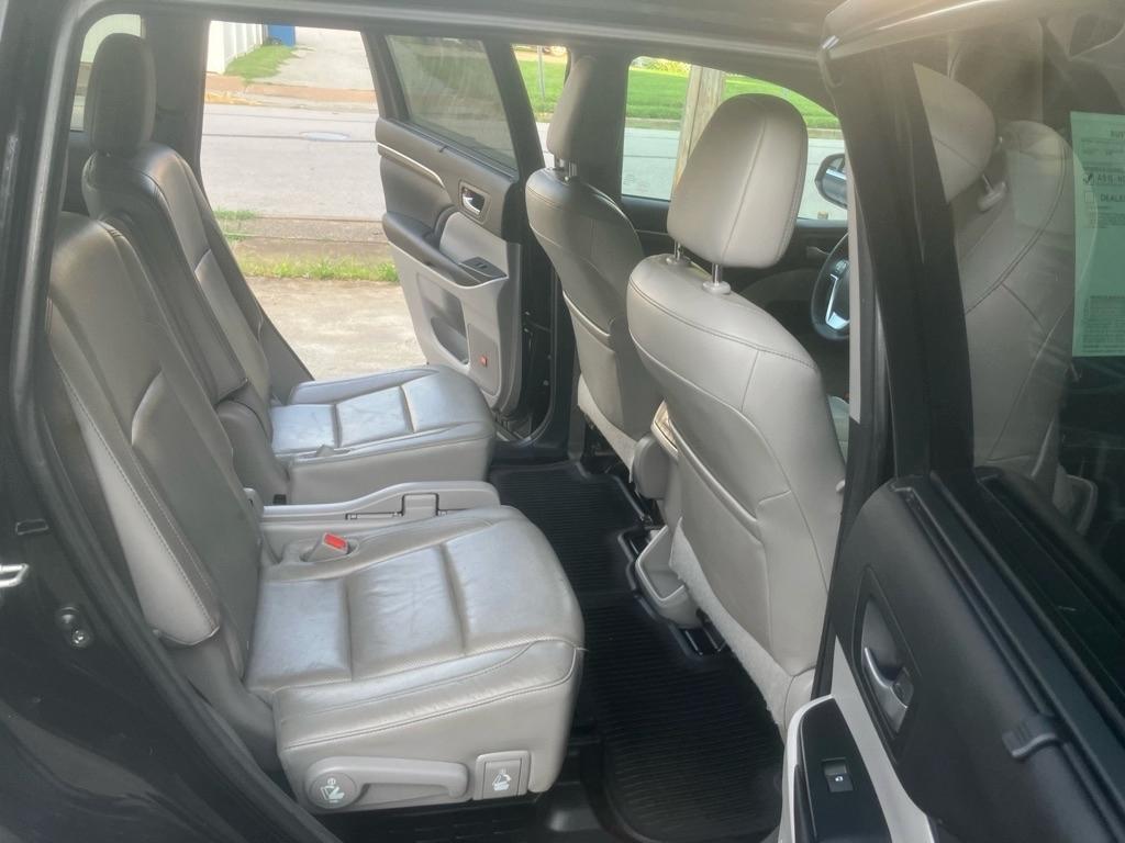 Toyota Highlander Limited AWD V6 2016
