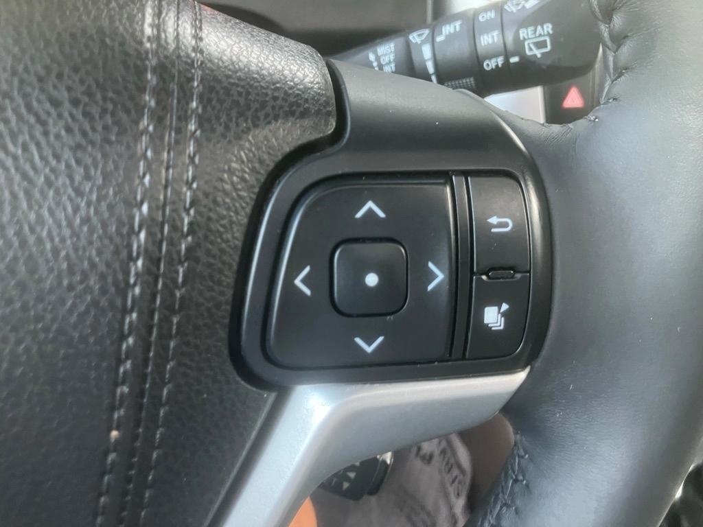 Toyota Highlander Limited AWD V6 2016