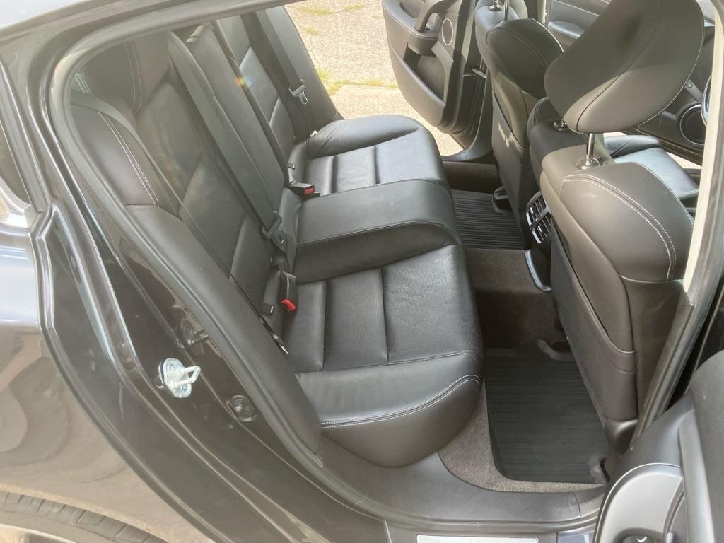 Acura TL 6-Speed AT SH-AWD with Tech Package 2012