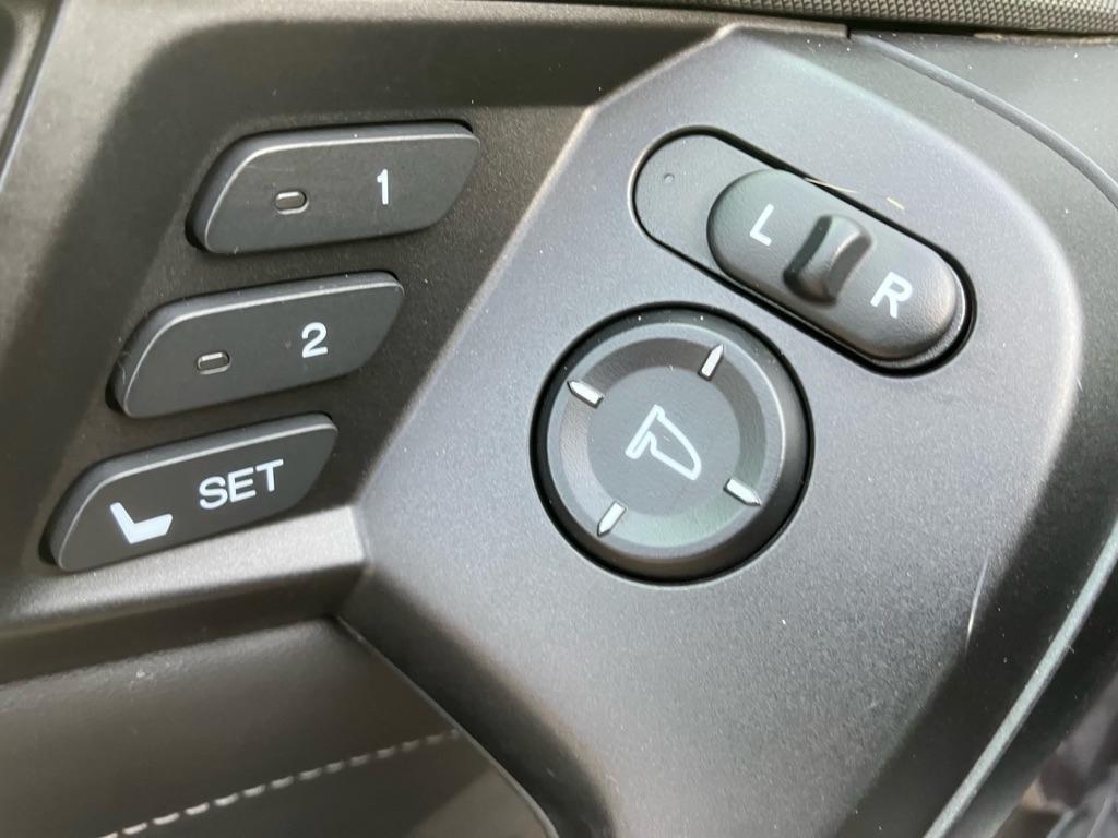Acura TL 6-Speed AT SH-AWD with Tech Package 2012