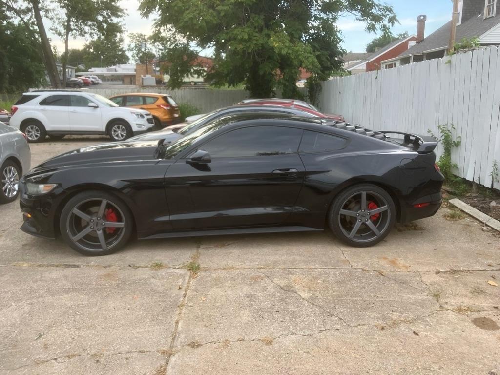 2016 Ford Mustang V6 Coupe