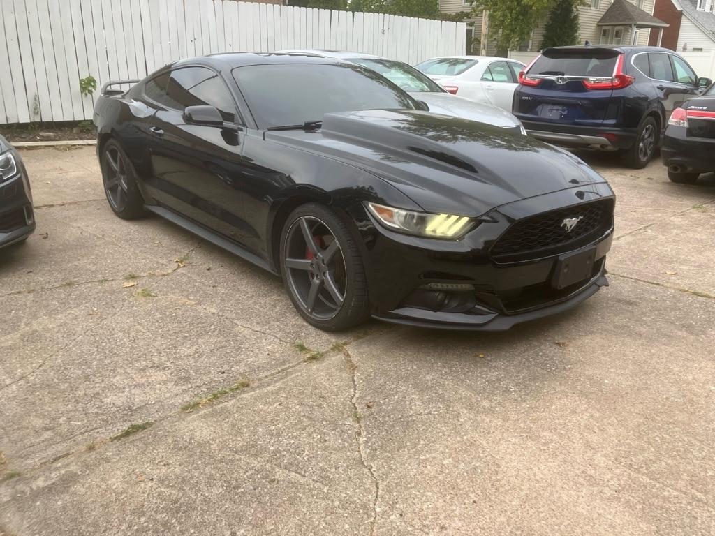 Ford Mustang V6 Coupe 2016