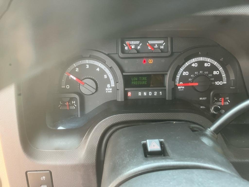 Ford Econoline E-350 XL Super Duty Extended 2010