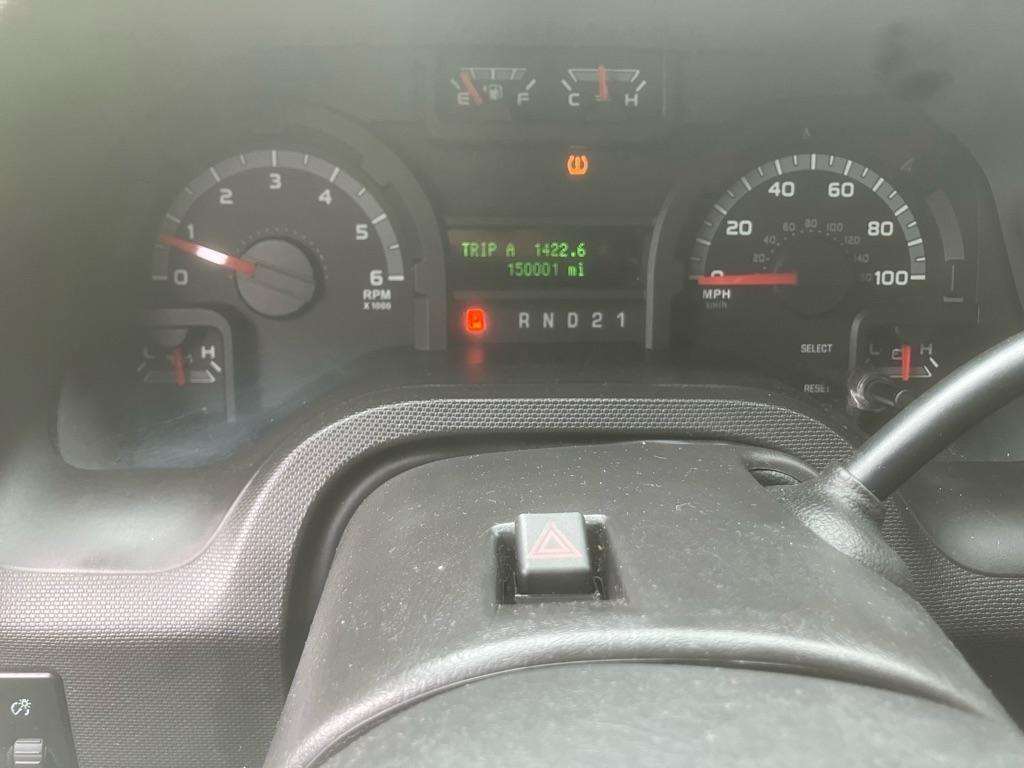 Ford Econoline E-350 XL Super Duty Extended 2010