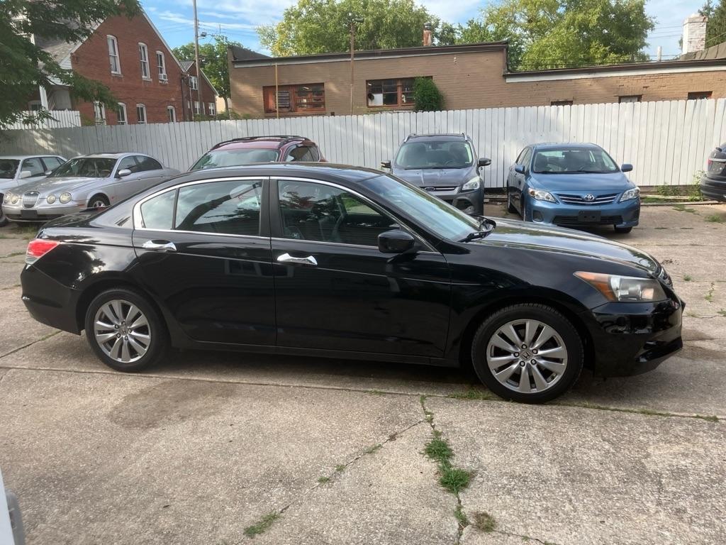 Honda Accord EX-L V6 Sedan AT 2012