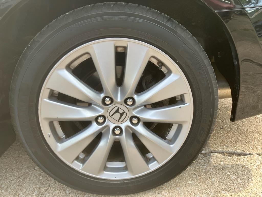 Honda Accord EX-L V6 Sedan AT 2012