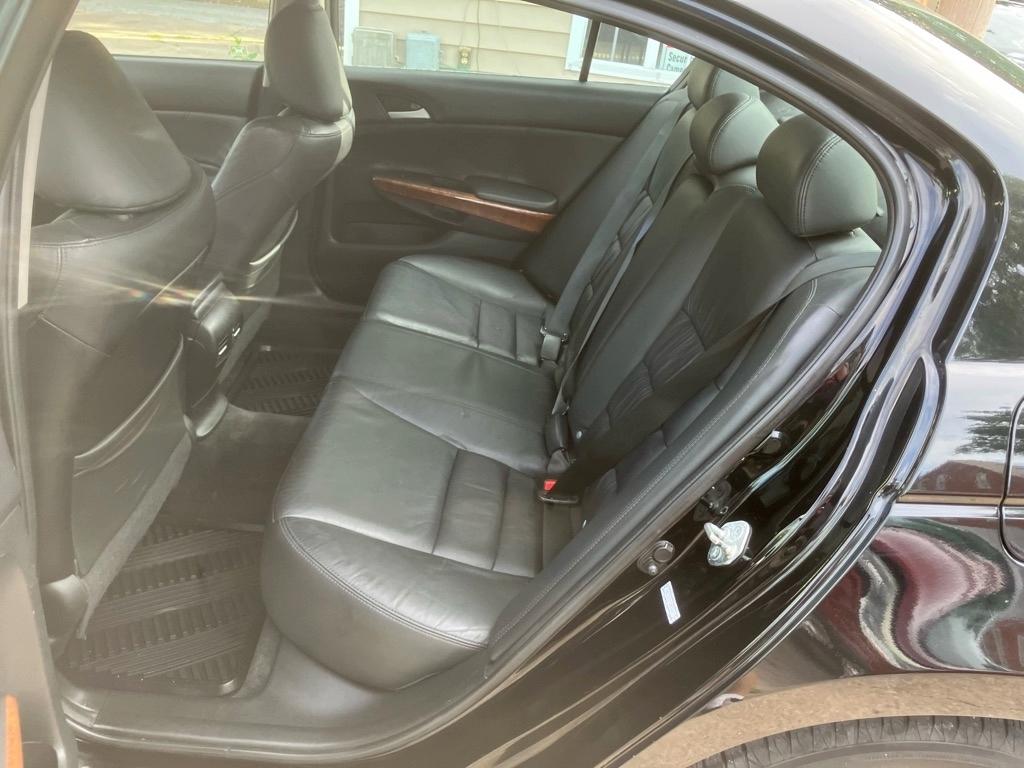 Honda Accord EX-L V6 Sedan AT 2012