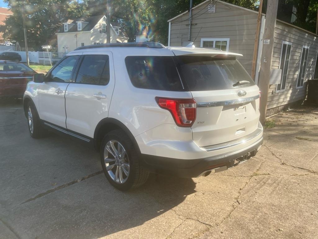 Ford Explorer XLT 4WD 2018