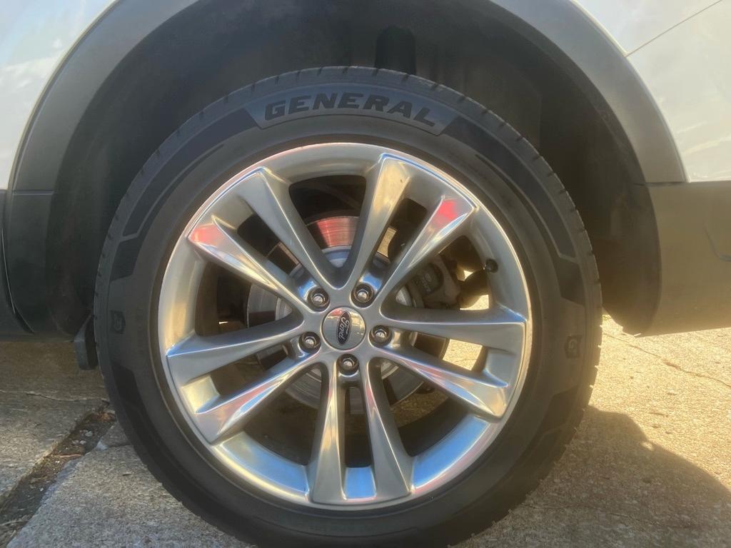 Ford Explorer XLT 4WD 2018