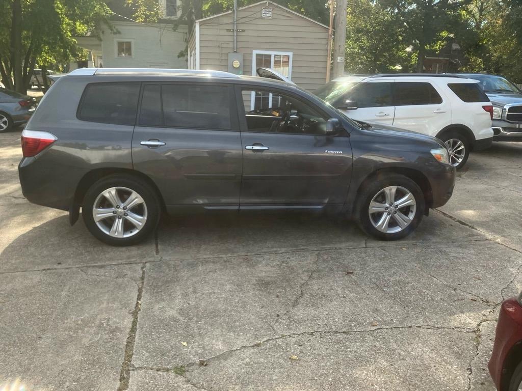 Toyota Highlander Limited 4WD 2010