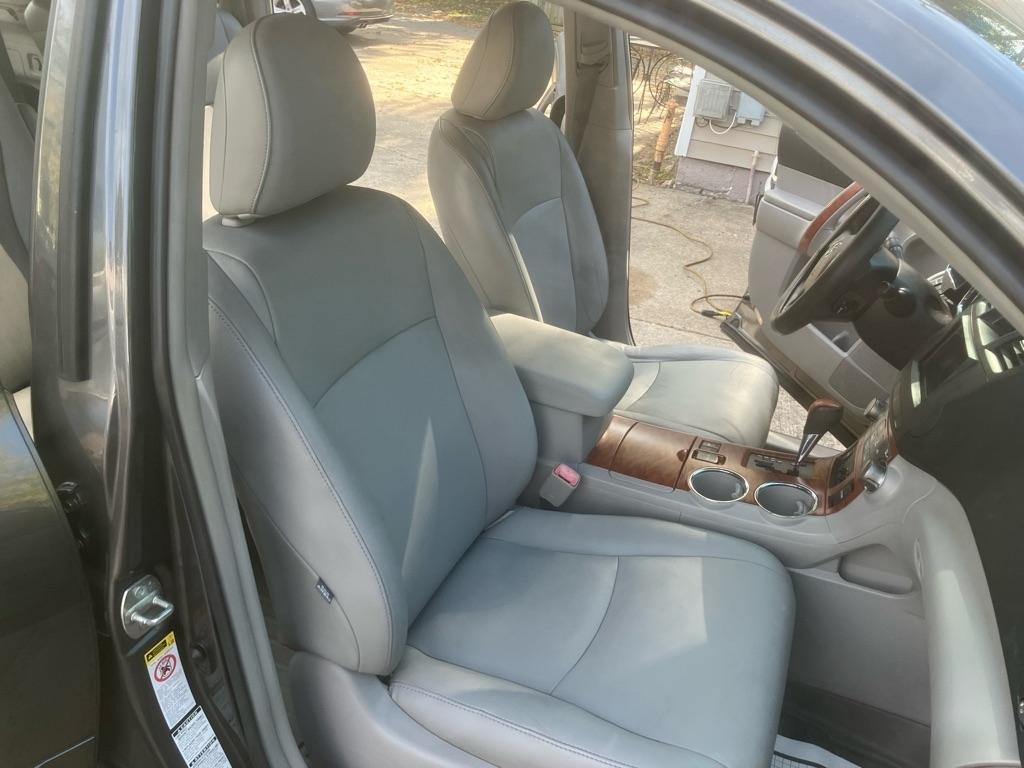Toyota Highlander Limited 4WD 2010