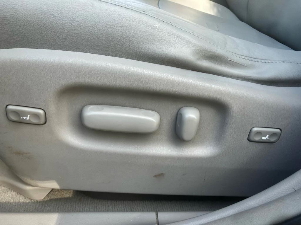 Toyota Highlander Limited 4WD 2010