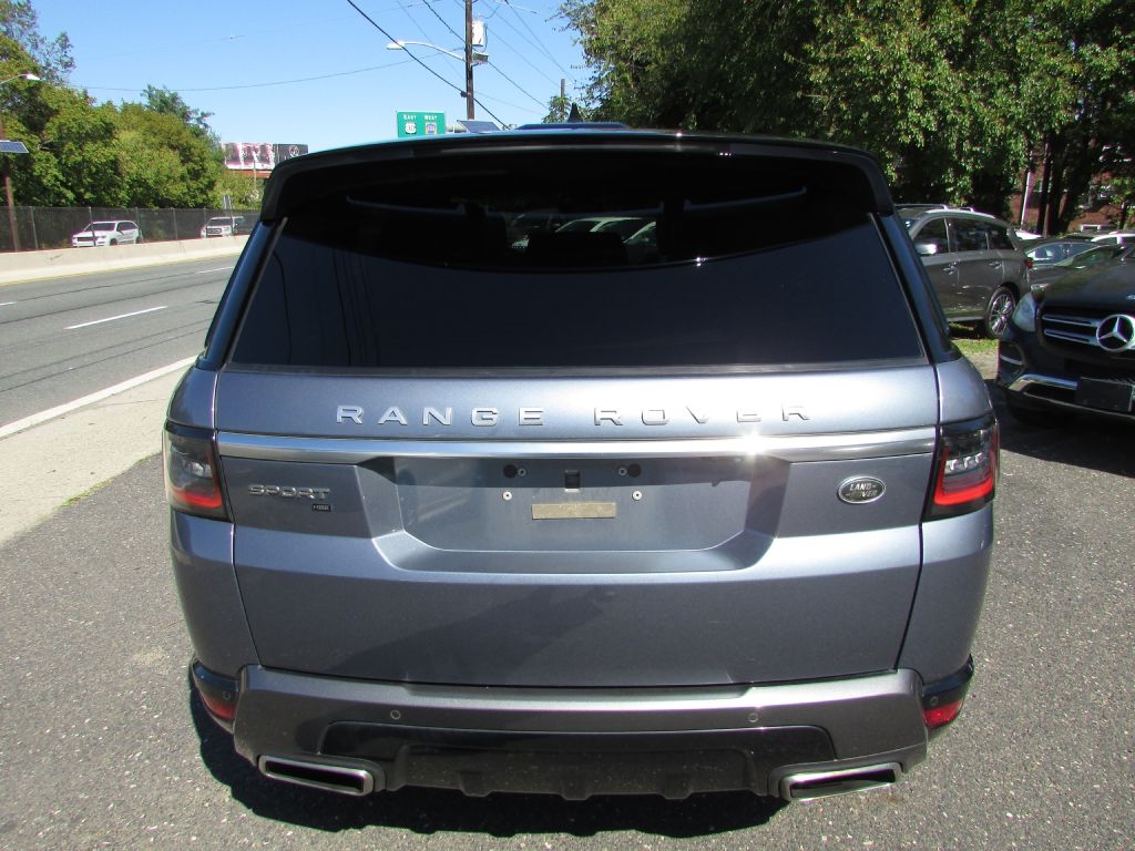 2020 Land Rover Range Rover Sport HSE photo 5