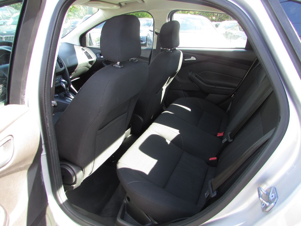 Ford Focus 4dr Sdn SE 2016 Ford Focus 4dr Sdn SE 2016