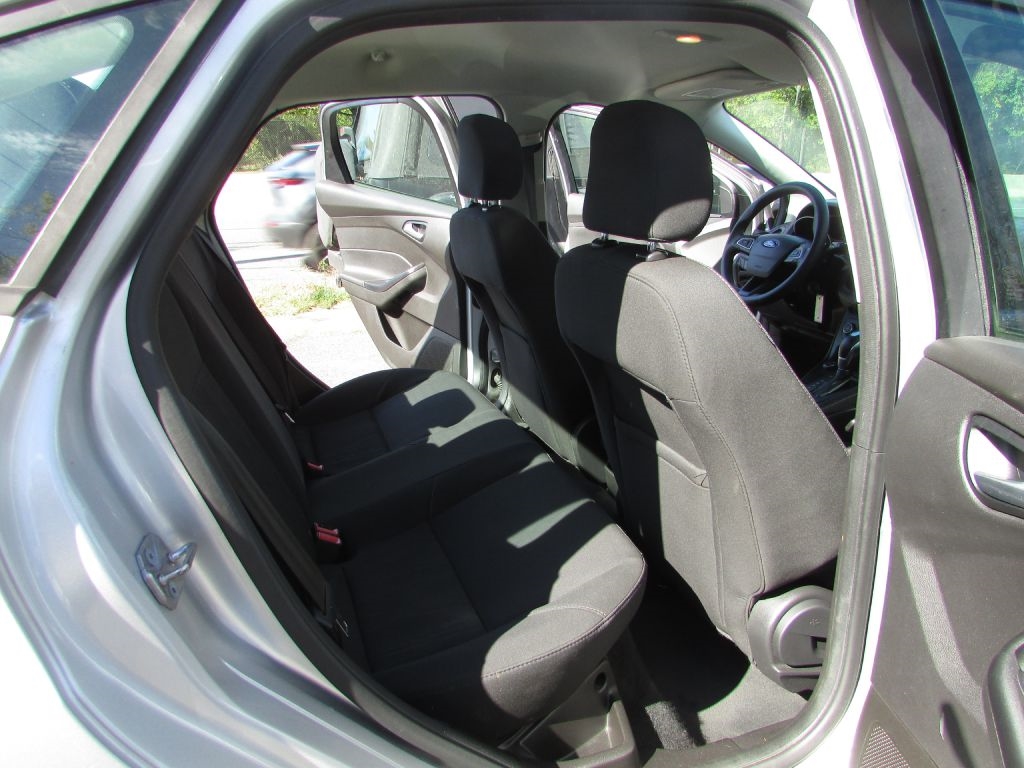 Ford Focus 4dr Sdn SE 2016 Ford Focus 4dr Sdn SE 2016