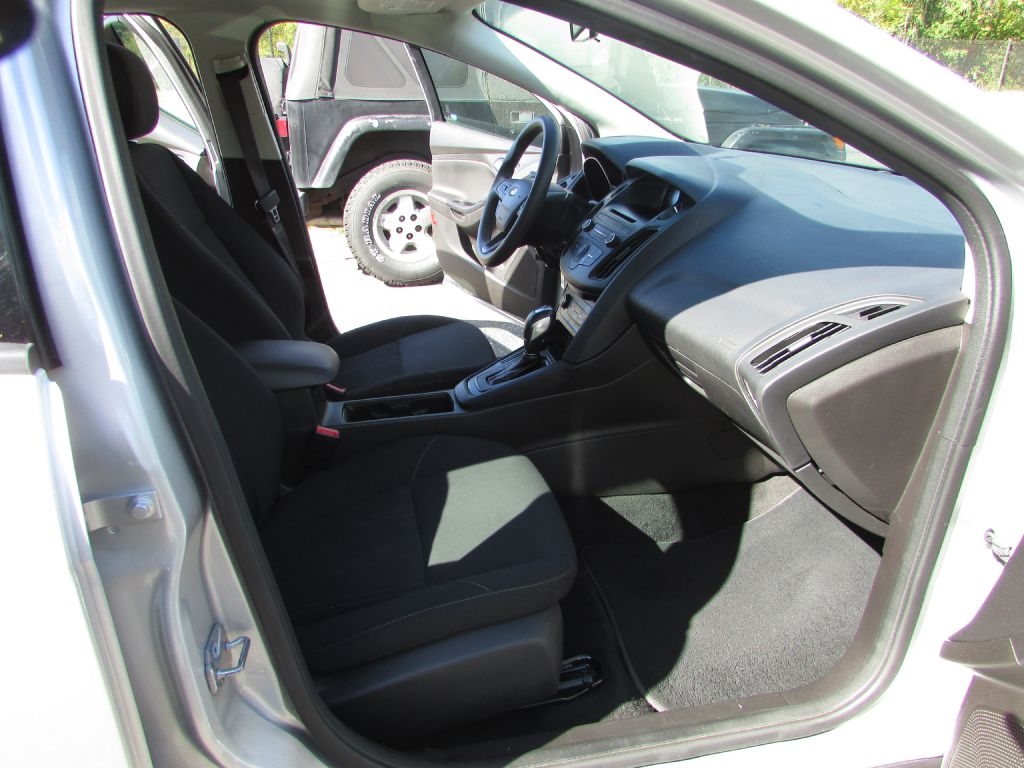 Ford Focus 4dr Sdn SE 2016 Ford Focus 4dr Sdn SE 2016