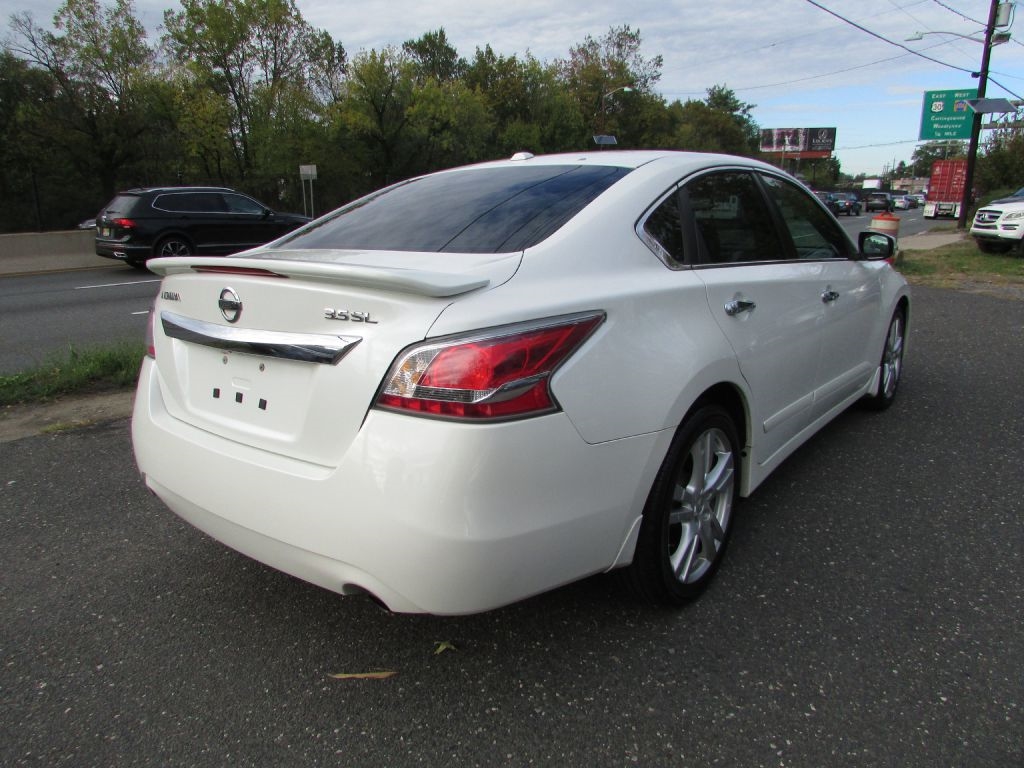 Nissan Altima 4dr Sdn V6 3.5 SL *Ltd Avail* 2015 Nissan Altima 4dr Sdn V6 3.5 SL *Ltd Avail* 2015