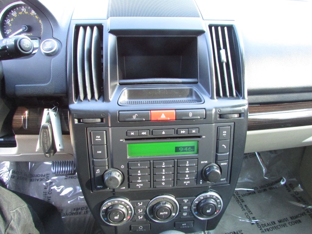 Land Rover LR2 AWD 4dr HSE 2012 Land Rover LR2 AWD 4dr HSE 2012