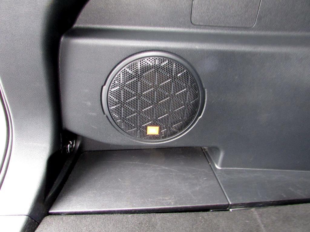 Toyota RAV4 Limited FWD (Natl) 2019