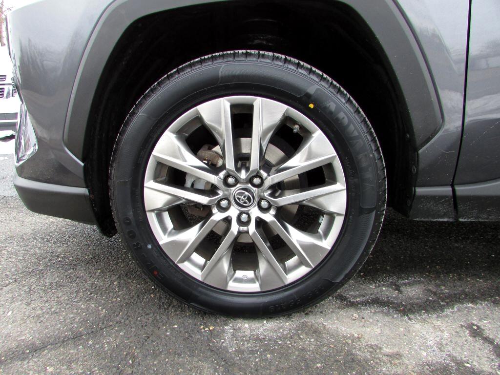 Toyota RAV4 Limited FWD (Natl) 2019