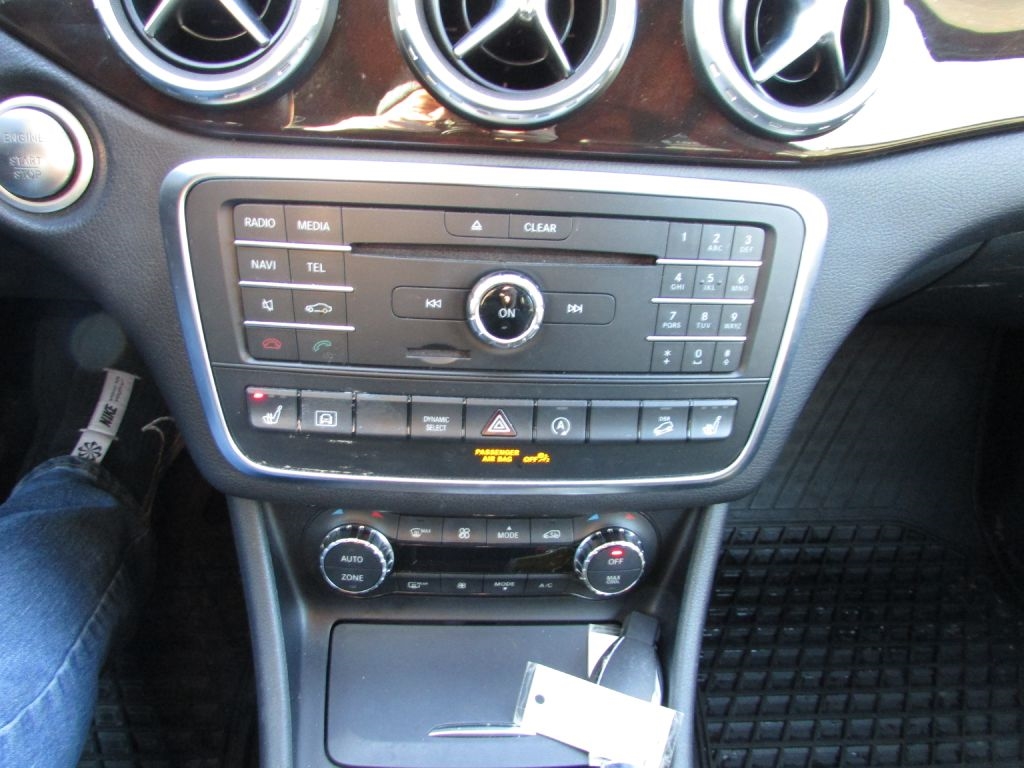 Mercedes-Benz GLA 4MATIC 4dr GLA 250 2016