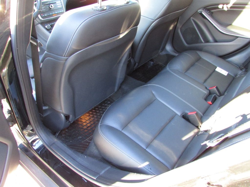 Mercedes-Benz GLA 4MATIC 4dr GLA 250 2016