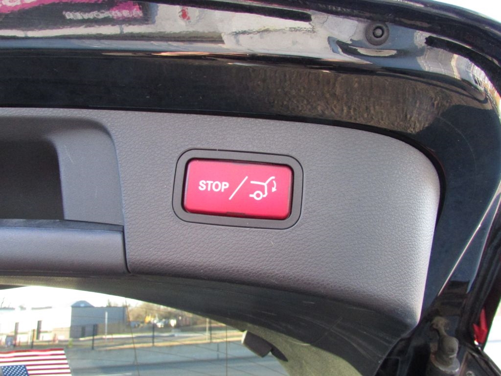 Mercedes-Benz GLA 4MATIC 4dr GLA 250 2016