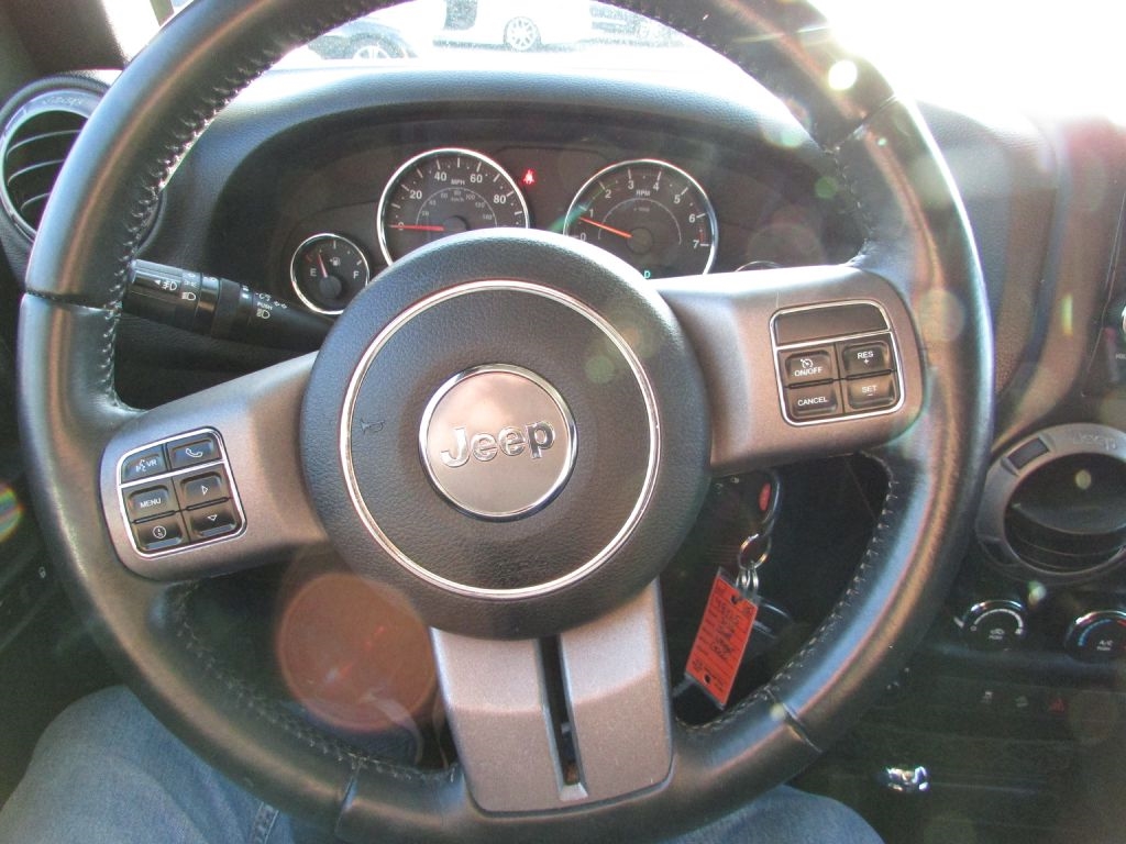 Jeep Wrangler Unlimited 4WD 4dr Black Bear *Ltd Avail* 2016