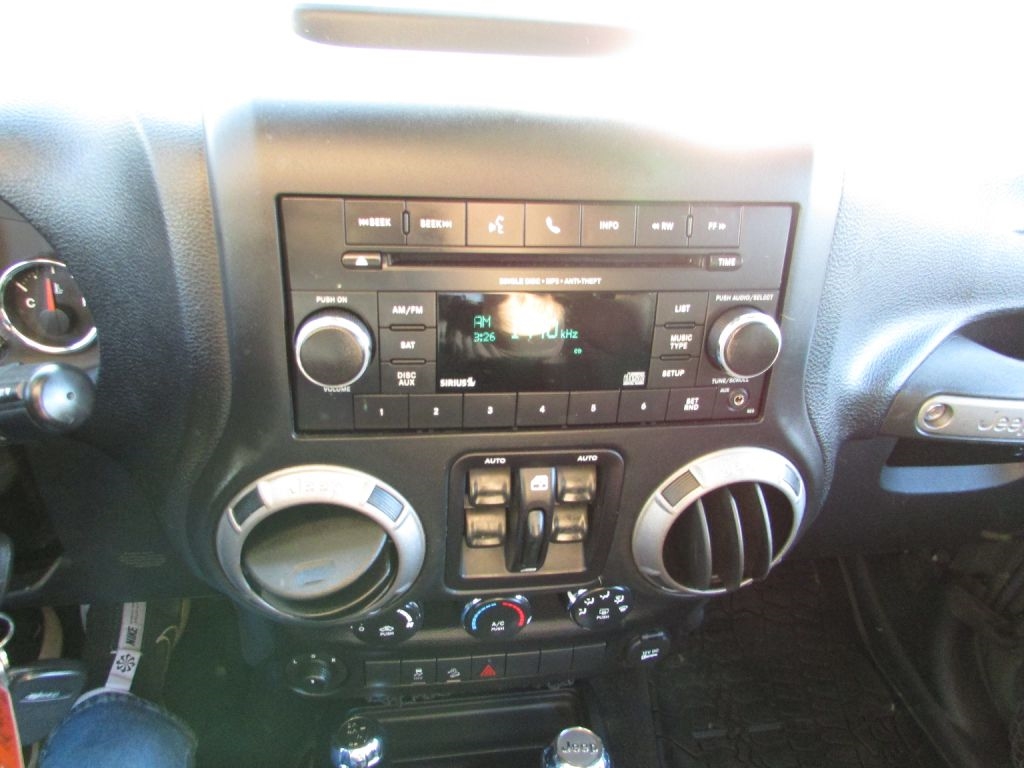 Jeep Wrangler Unlimited 4WD 4dr Black Bear *Ltd Avail* 2016