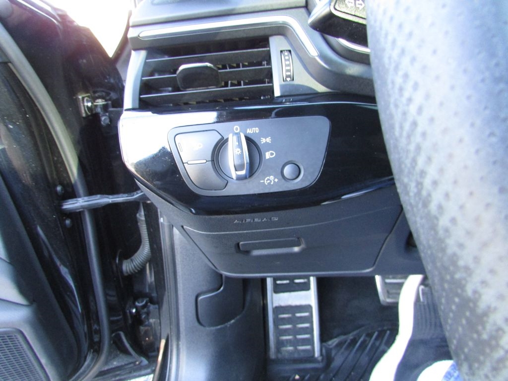 Audi A4 2.0 TFSI Tech Premium Plus S Tronic quattro AWD 2018