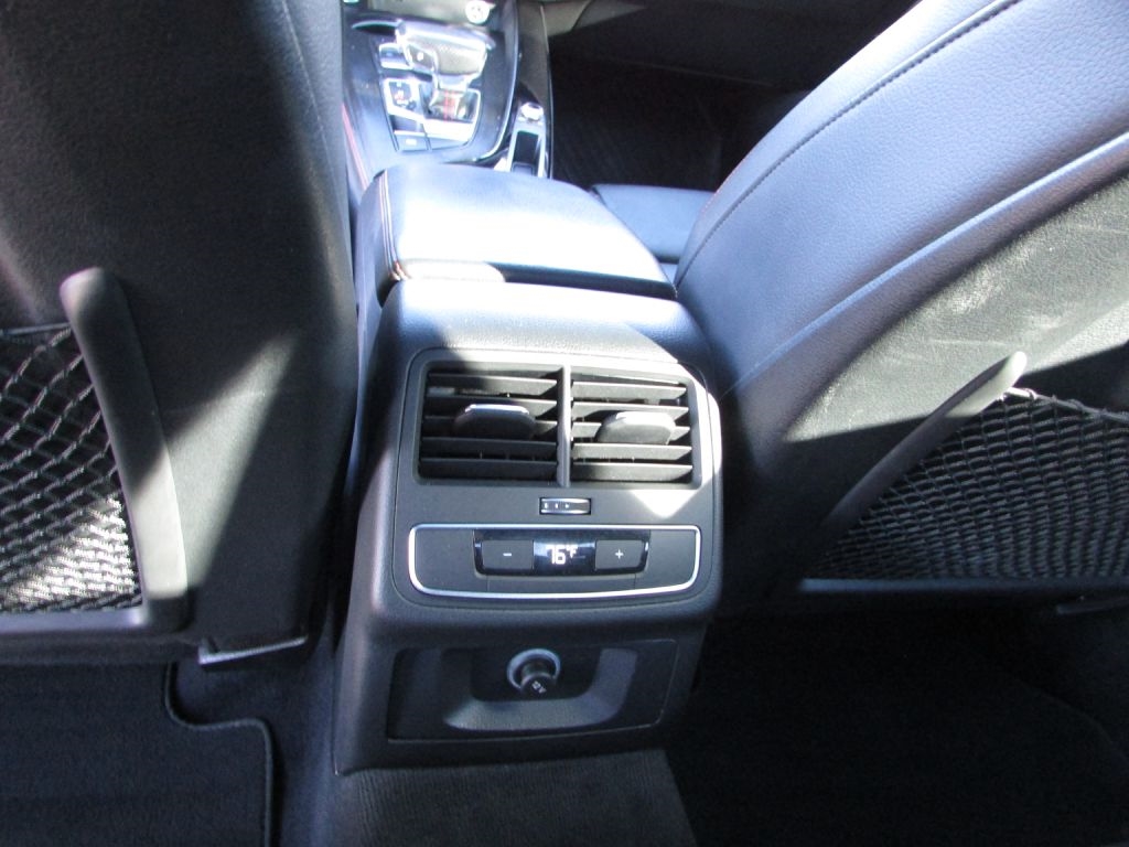 Audi A4 2.0 TFSI Tech Premium Plus S Tronic quattro AWD 2018