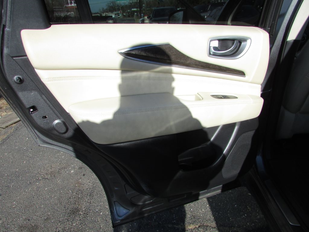 Infiniti QX60 AWD 4dr 2015