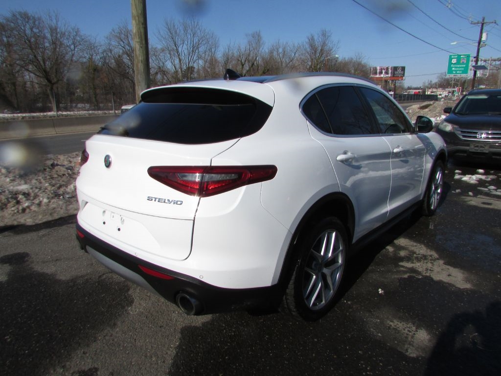 Alfa Romeo Stelvio Ti Lusso AWD 2019