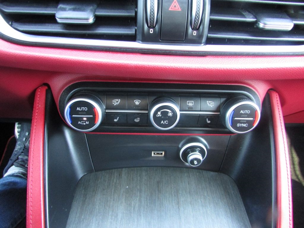 Alfa Romeo Stelvio Ti Lusso AWD 2019