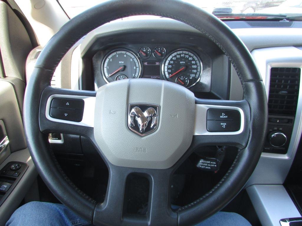 Dodge Ram 1500 4WD Quad Cab 140.5" SLT 2010