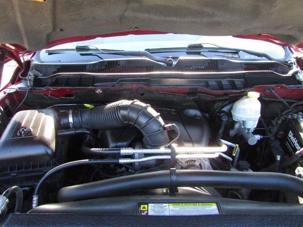 Dodge Ram 1500 4WD Quad Cab 140.5" SLT 2010