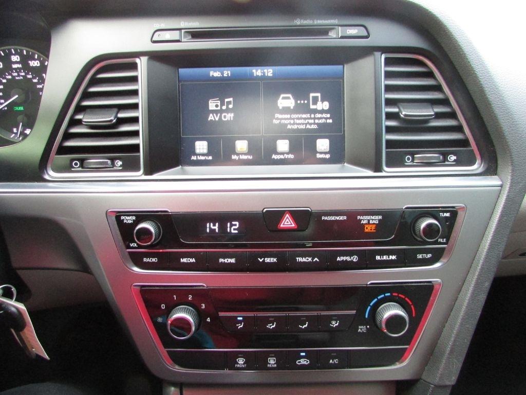 Hyundai Sonata 4dr Sdn 2.4L SE 2016