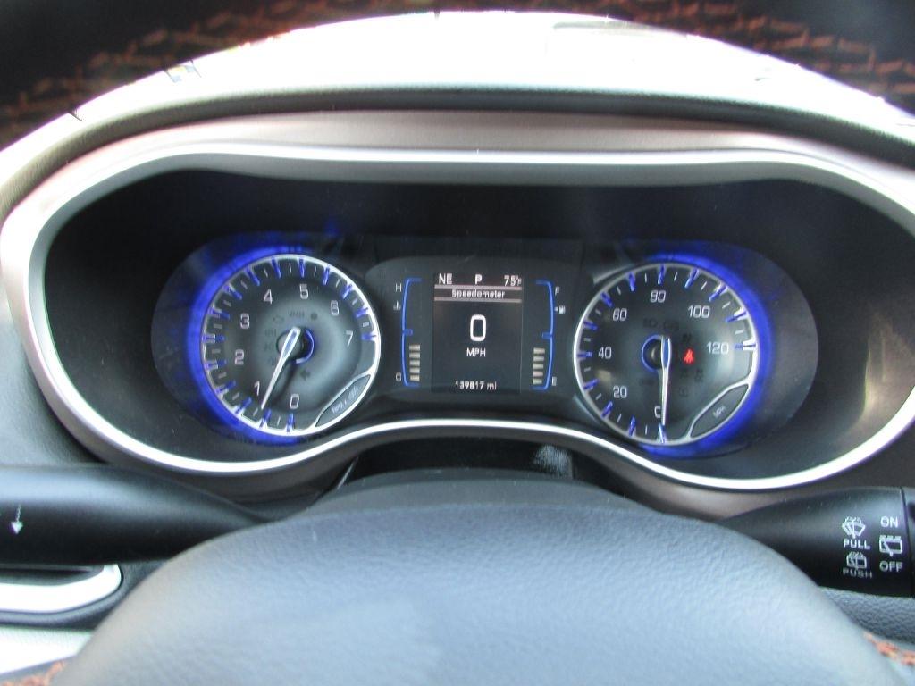 Chrysler Pacifica Touring-L FWD 2017