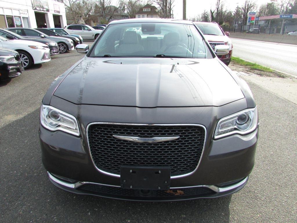 Chrysler 300 4dr Sdn 300C RWD 2015