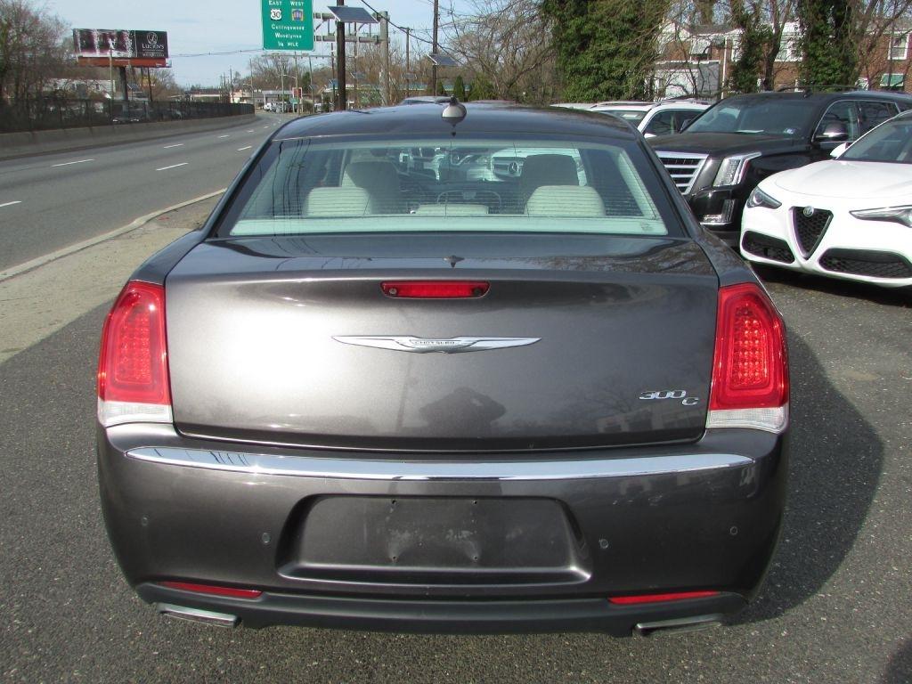Chrysler 300 4dr Sdn 300C RWD 2015