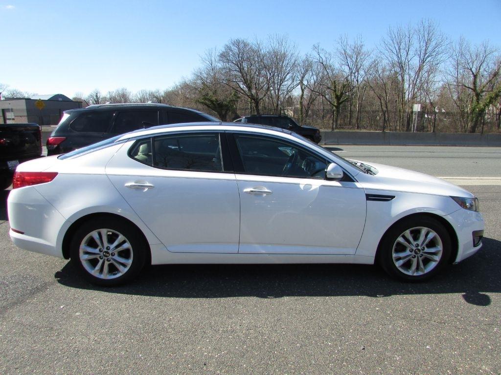 Kia Optima 4dr Sdn 2.4L Auto EX 2011