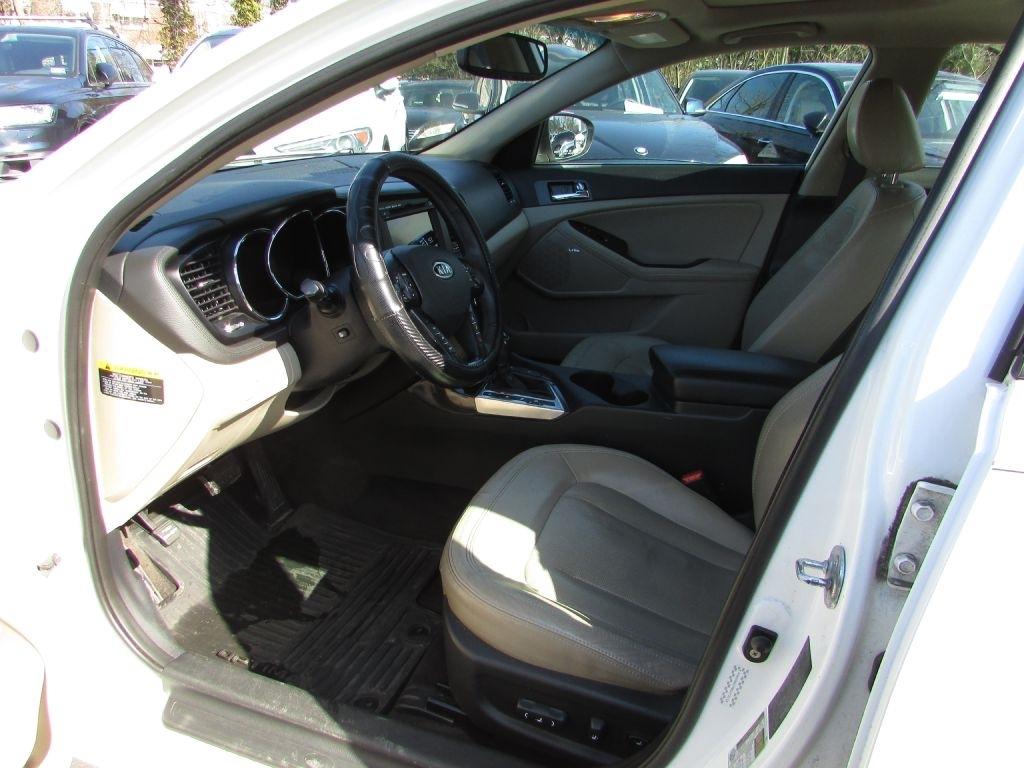 Kia Optima 4dr Sdn 2.4L Auto EX 2011