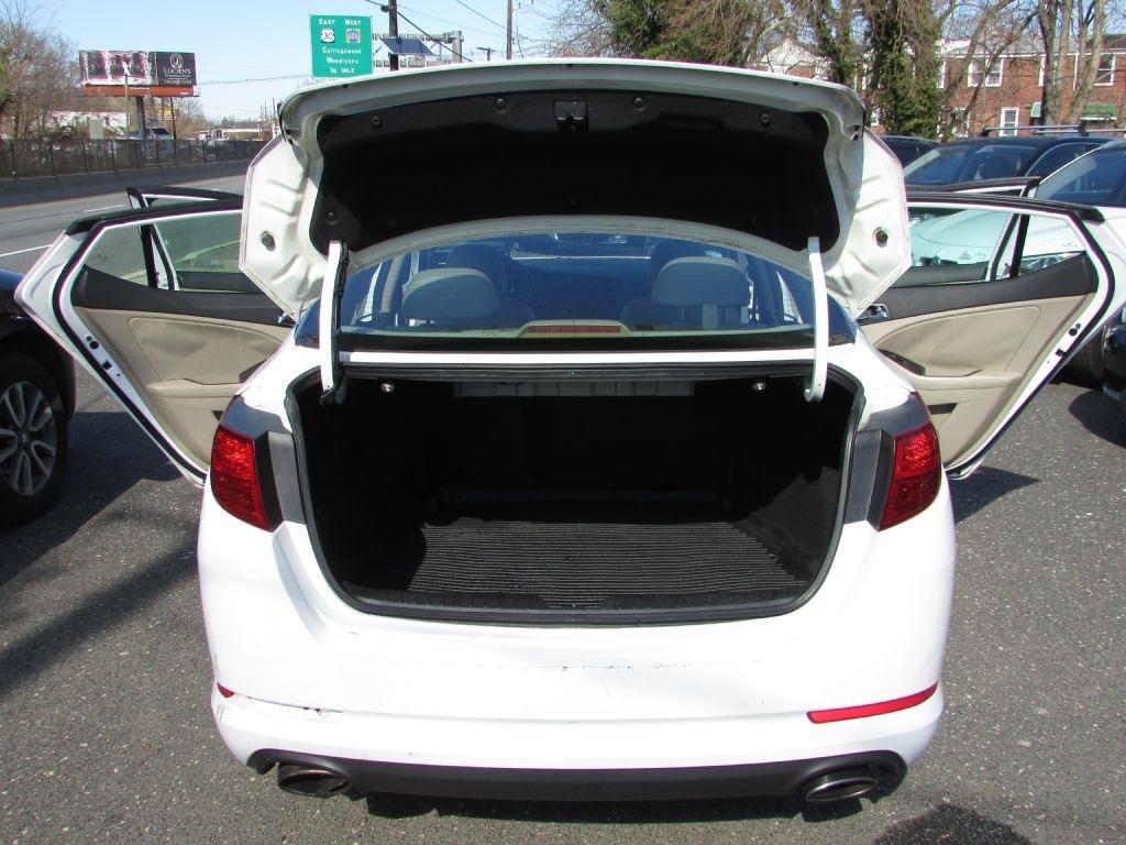 Kia Optima 4dr Sdn 2.4L Auto EX 2011